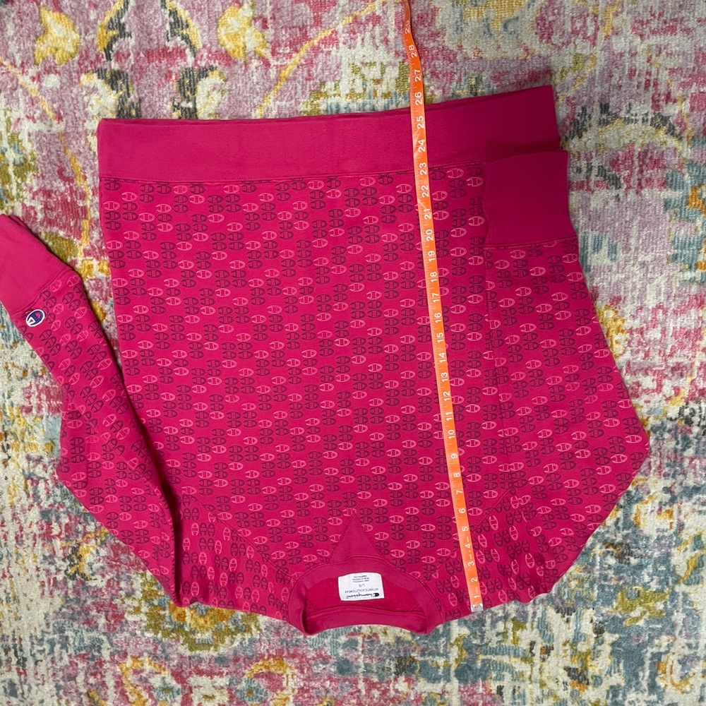 Champion Women’s Vibrant Pink Crewneck Sweatshirt - Picture 4 of 12